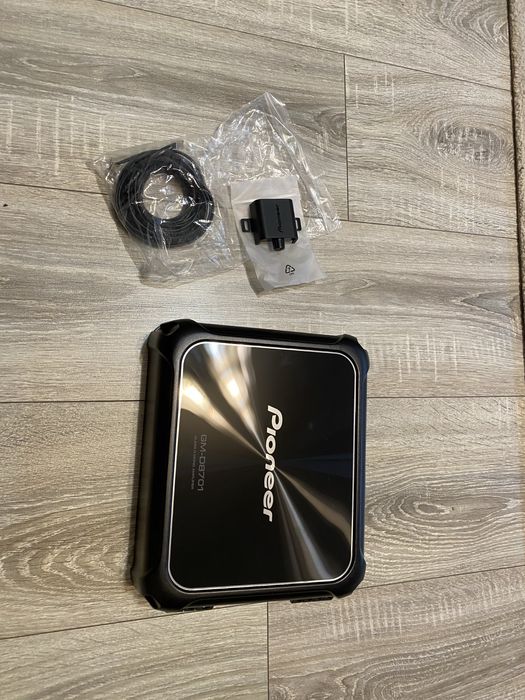 Amplificator auto Pioneer DM8701 mono