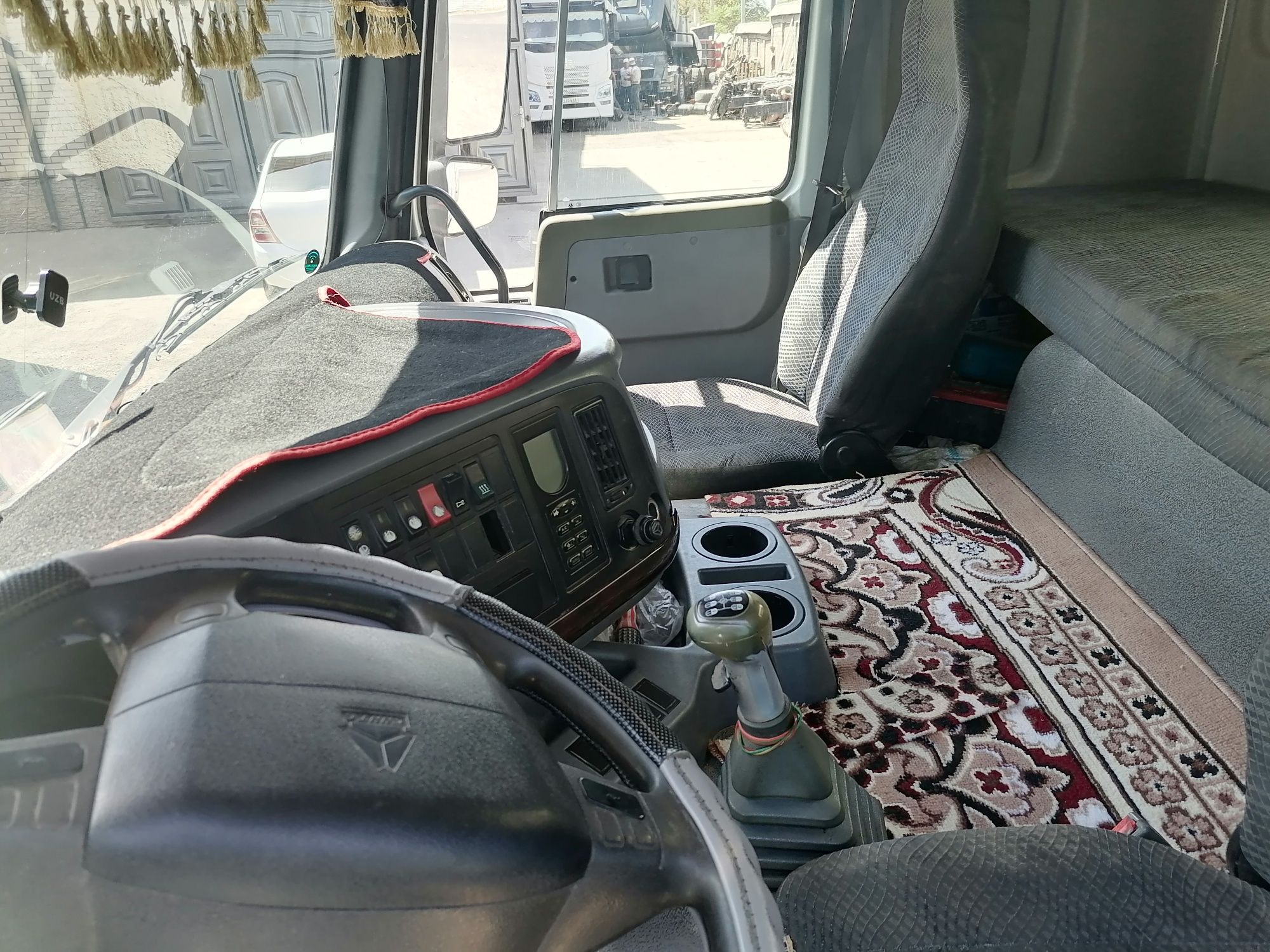 Howo sinotruck zavadskoy gaz
