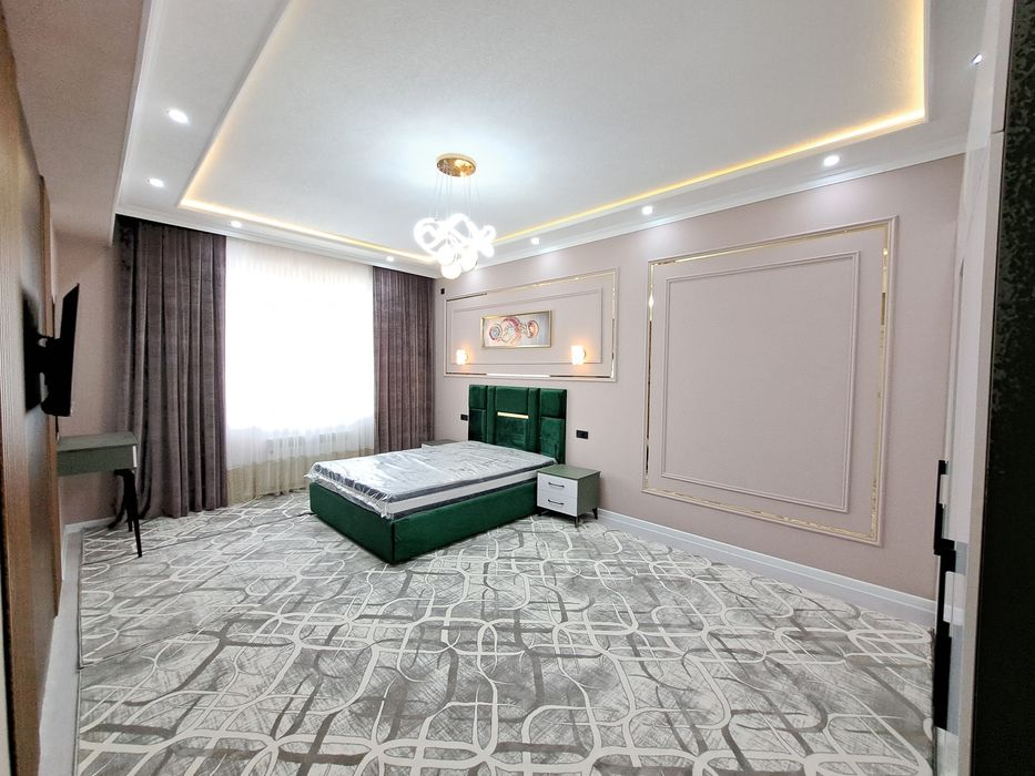 3 xonali katta kvartira sotiladi 4 xona qilingan