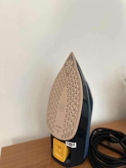 Fier de călcat Philips Azur 8000 NOU