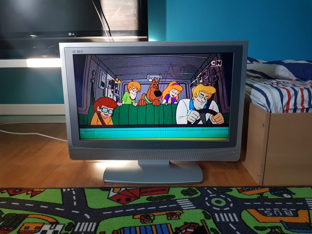 Продавам lcd tv OREON 32