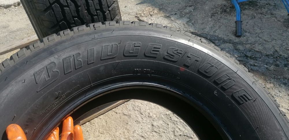 255/65/17 Бриджстоун ДОТ 2013 и 2015 г - ЧИСТО НОВИ