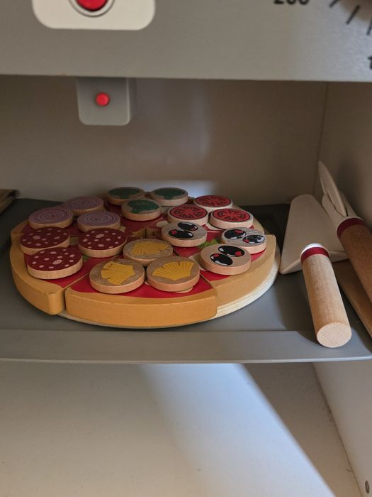 Детска дървена кухня