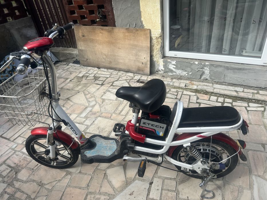 Scuter (bicicleta)electric