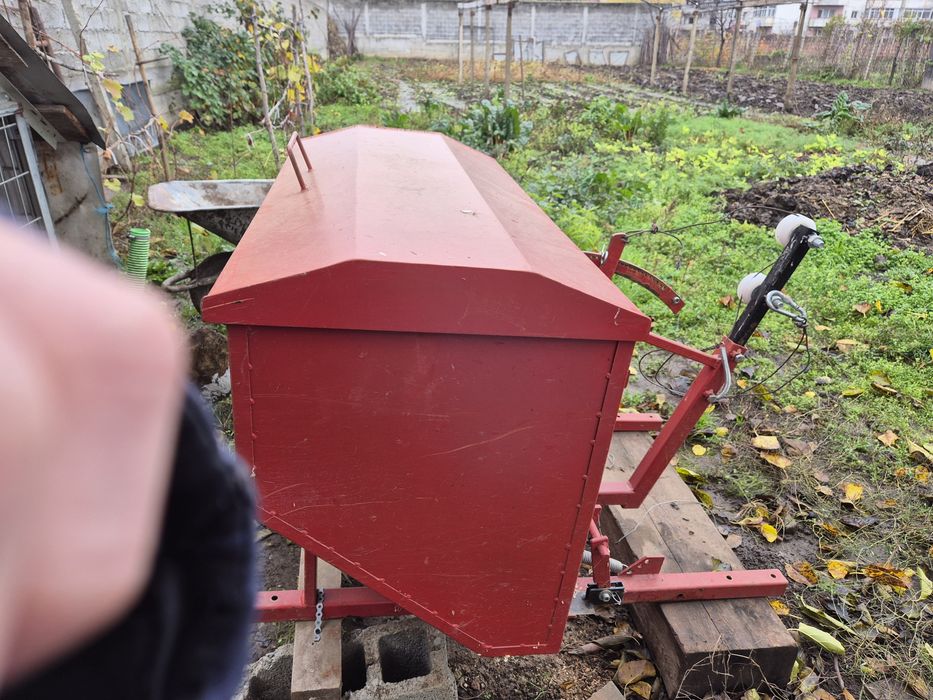 Cutie de imprăștiat de îngrășăminte pentru vie cu 2 randuri