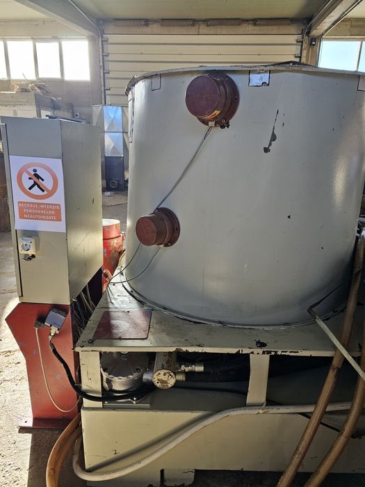 Inchiriere Presa Brichete Hidraulica Comafer 1700 ore