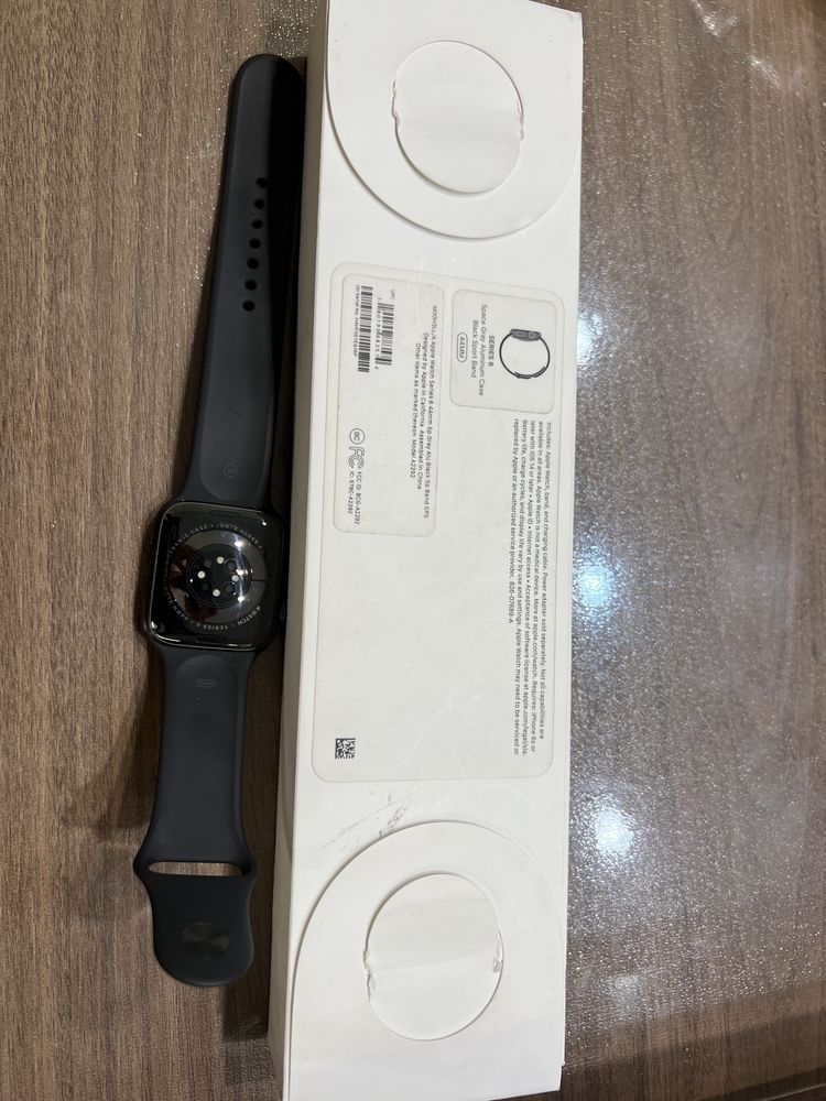 Продам Apple watch 6 44 mm Grey Black