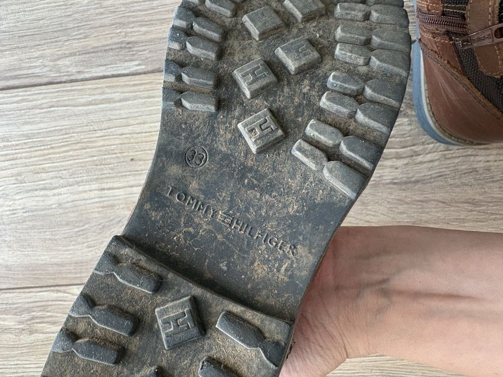Ghete piele marimea 33  Tommy Hilfiger
