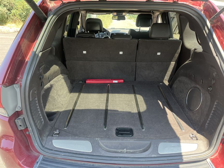 Продавам Jeep Grand Cherokee WK2 3.6 на части