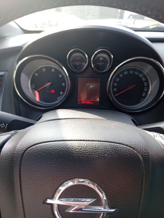 Opel Astra J 1.6 Diesel , 136 CP