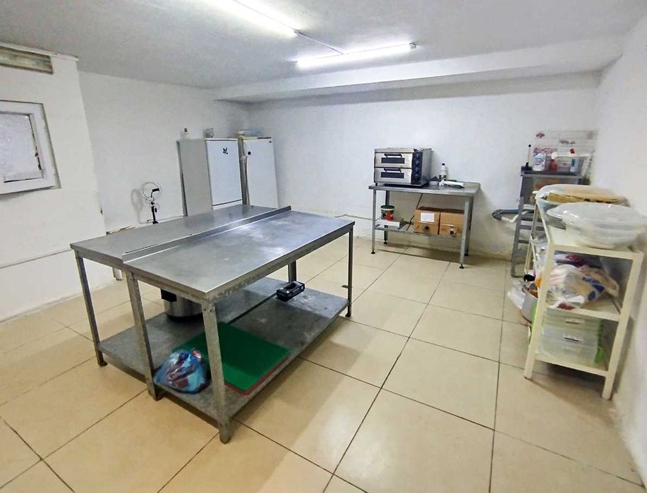 Кухня под доставку. Суши пицца бургер комплексный кондитерская