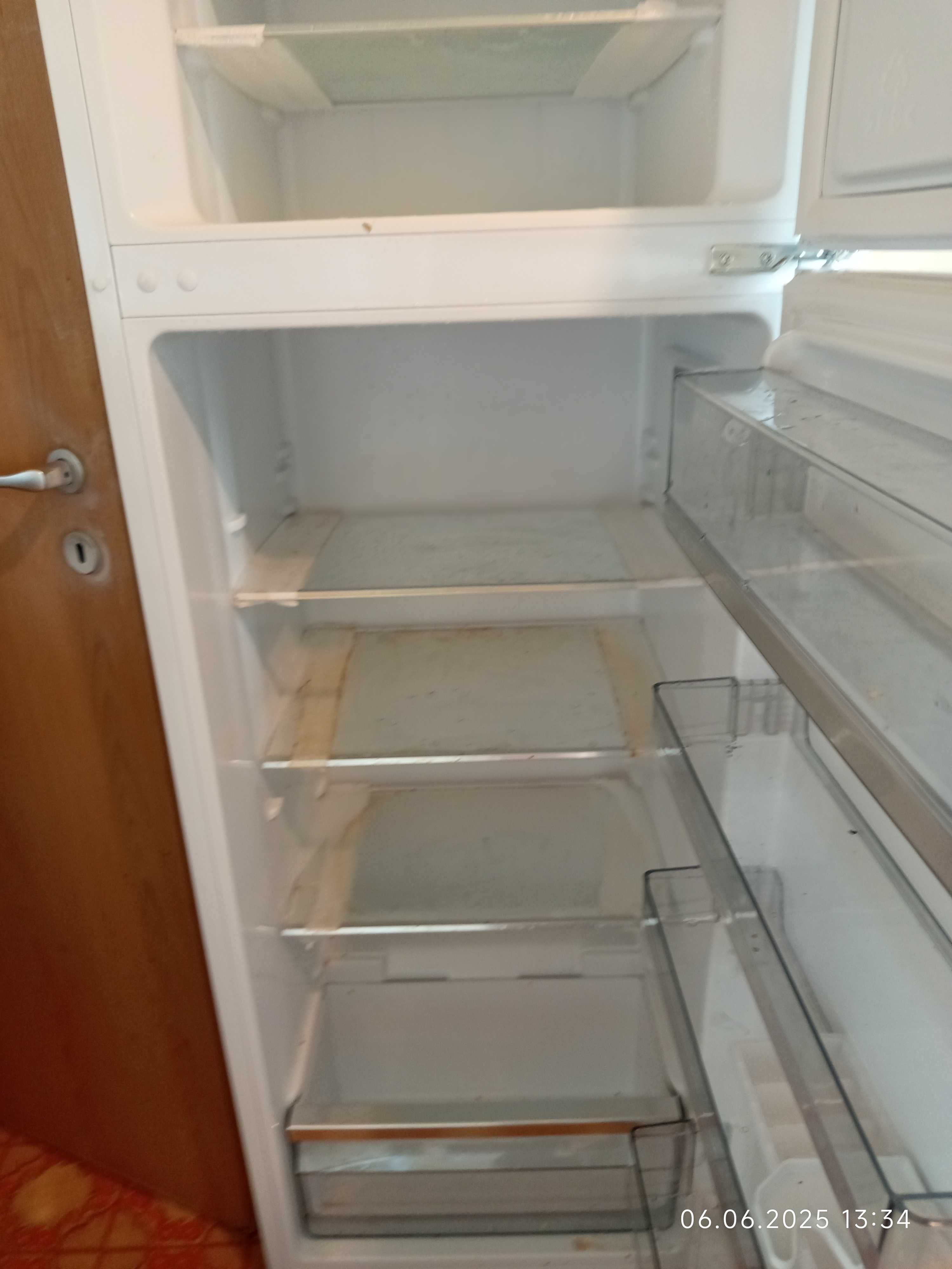 Хладилник Electrolux ST281F Low Frost