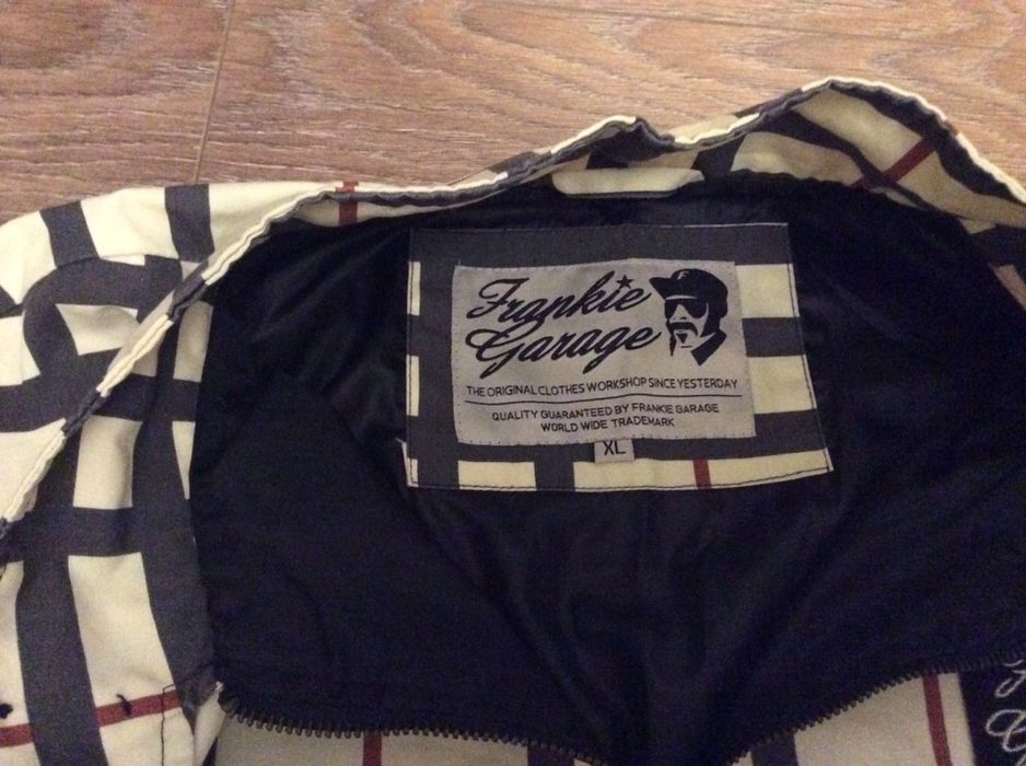 Frankie garage geaca bomber tip burberry