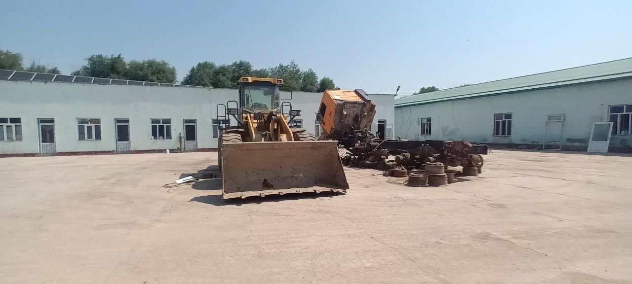 Продаётся погрузчик 3куб
