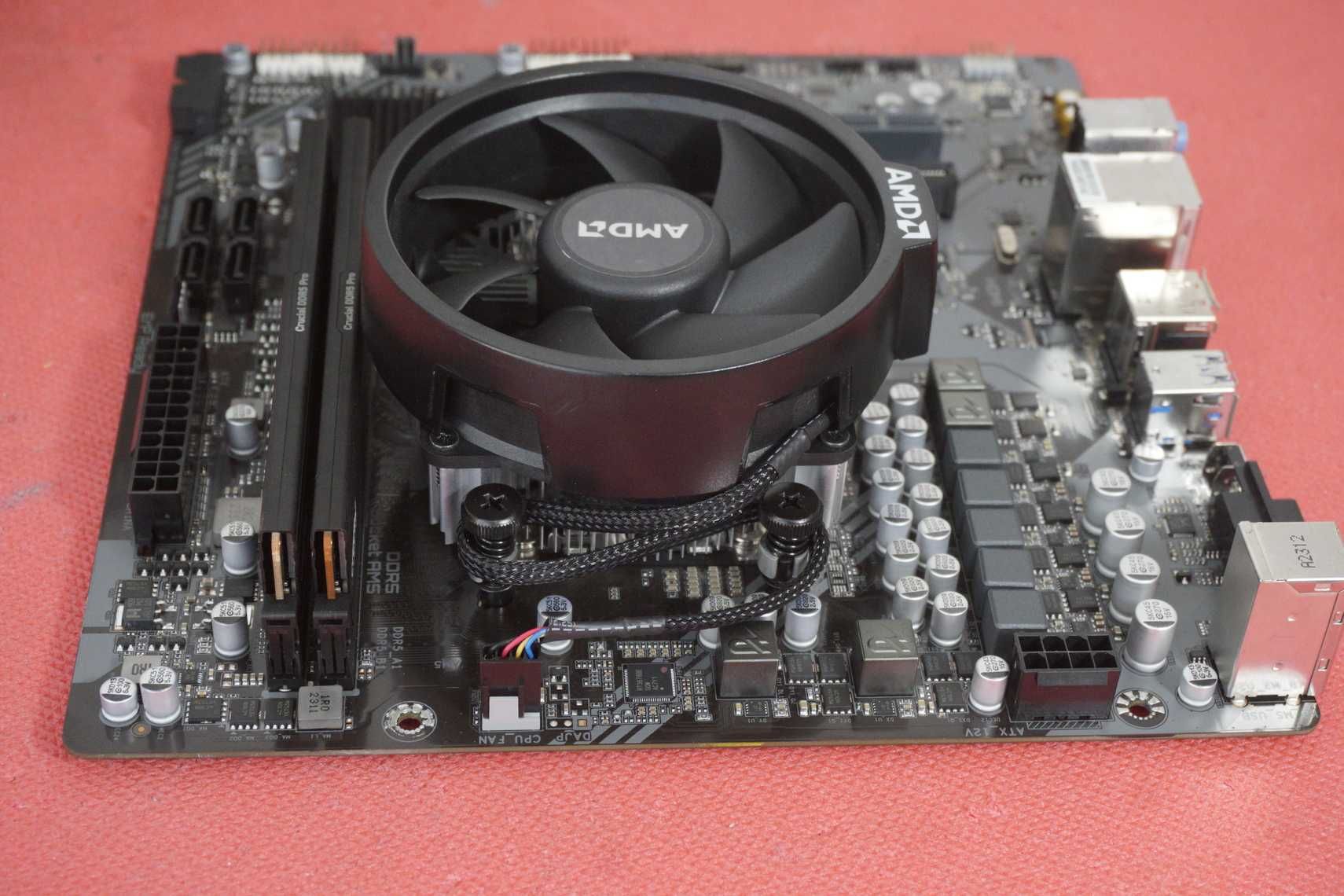 AM5 Компютърен Bundle / Ryzen 5 8400f / A620 / 32GB DDR5 RAM /Вкл.ДДС