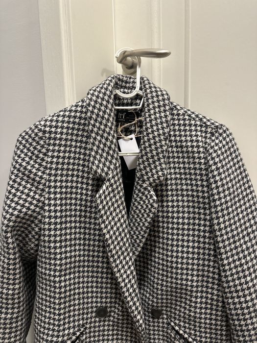 Вълнено Палто в десен пипи Zara