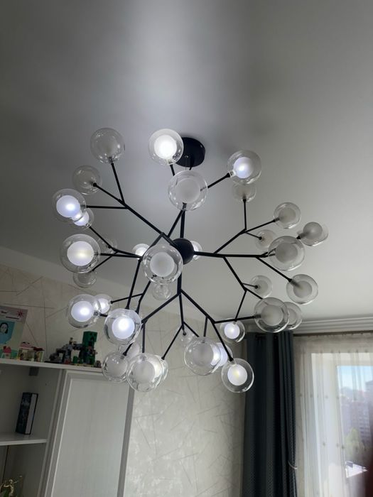 Продаю люстру в детскую