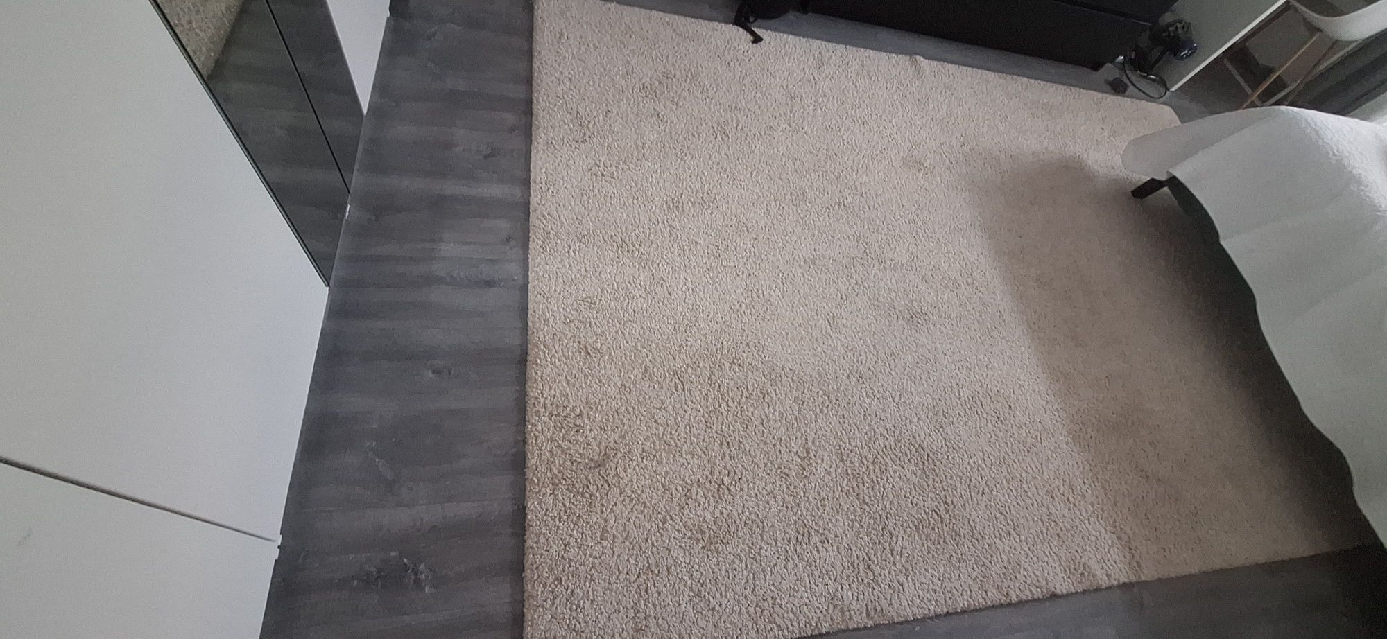 Covor de vanzare 3m x 2 m