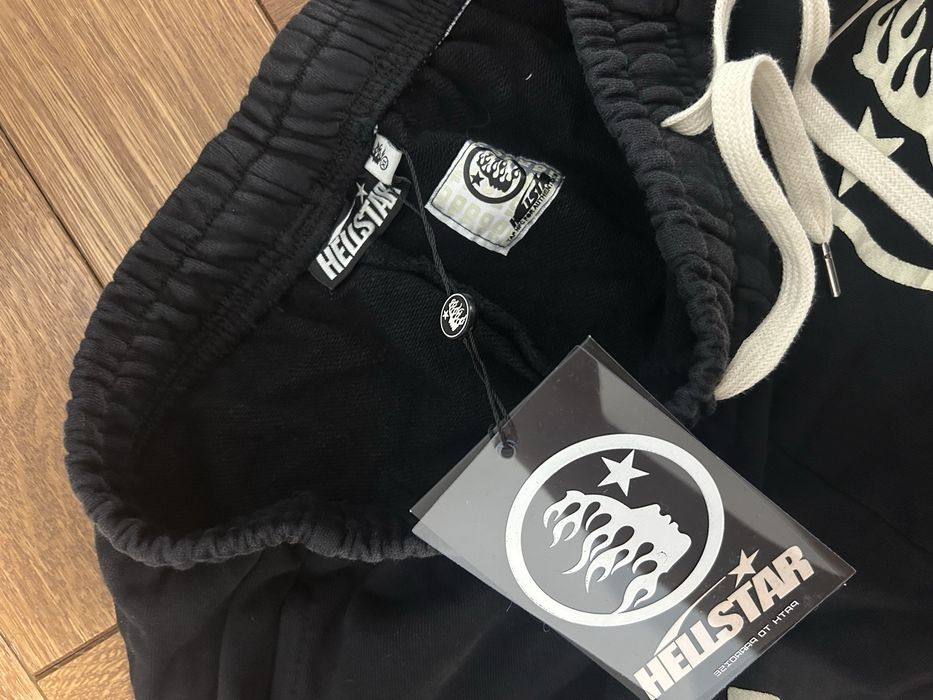 Pantaloni Flared Hellstar