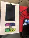 Vând Nintendo Switch
