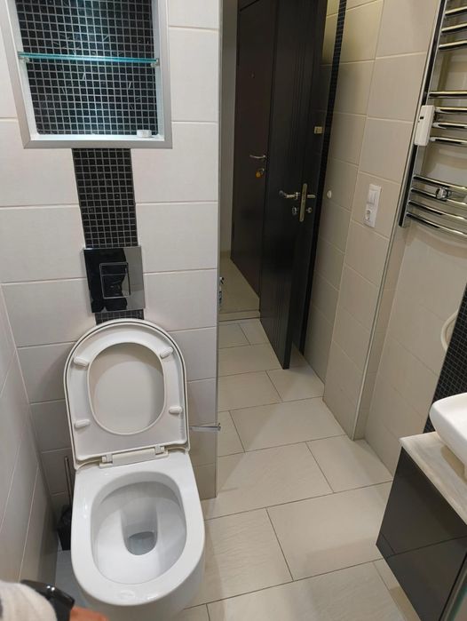 Дава се под наем Тристаен апартамент в Пловдив, Център - 80 кв.м за 510 € - Снимка #2