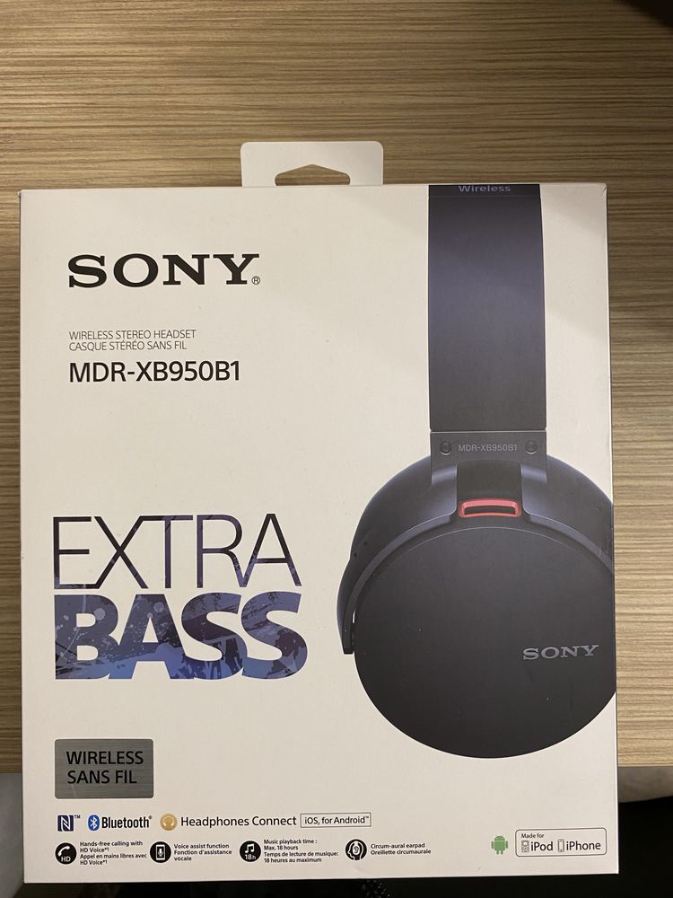 Vand casti Sony extra bass