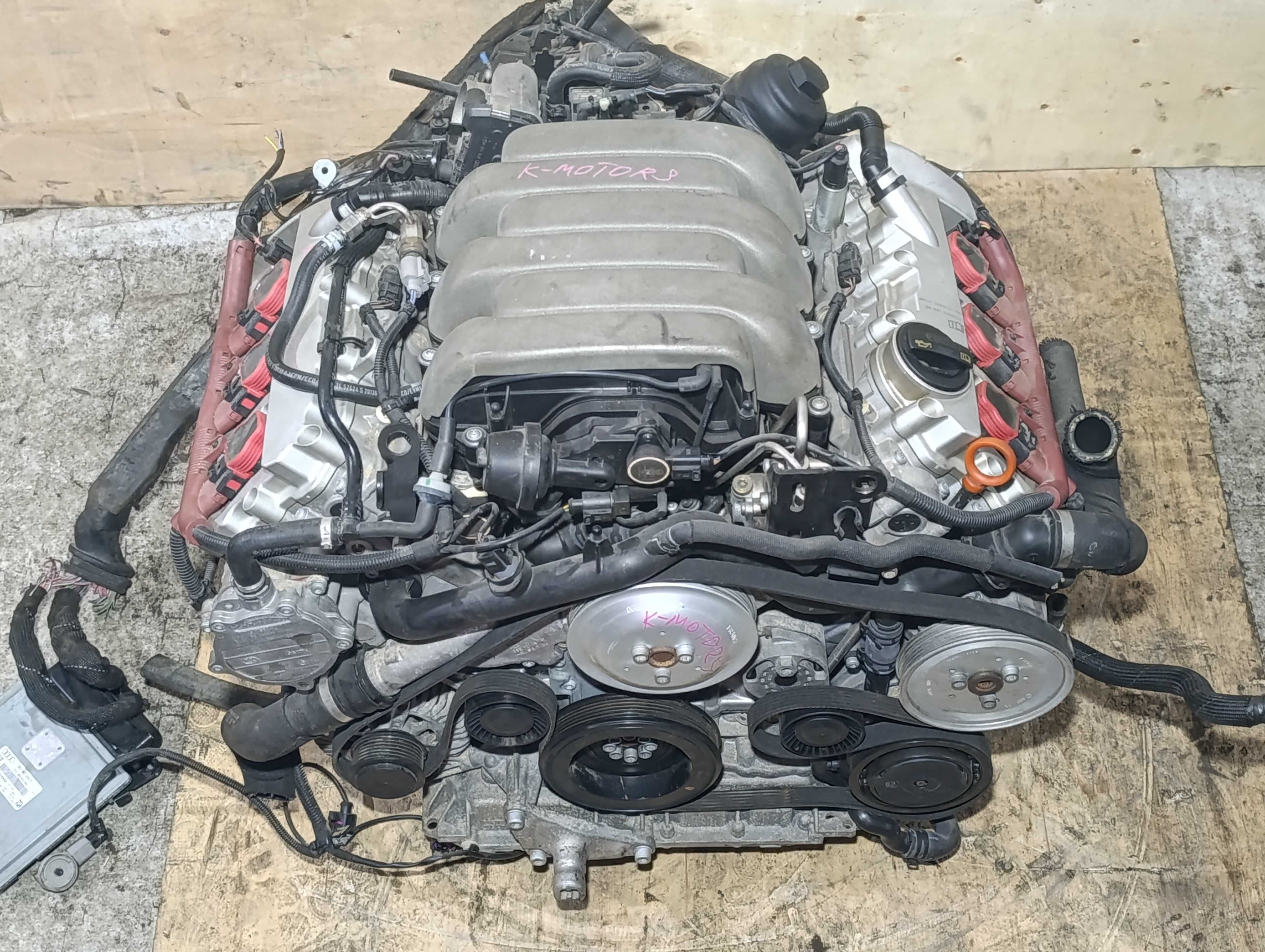 Двигатель мотор AUK 3.2 FSI V6 Audi A4 B7 A6 C6 A8 D3 BKH BPK BYU
