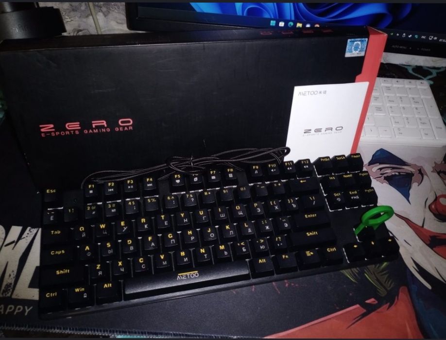 Клавиатура MeToo Zero X52 черный