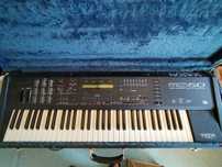 Vând orga SOLTON MS 50