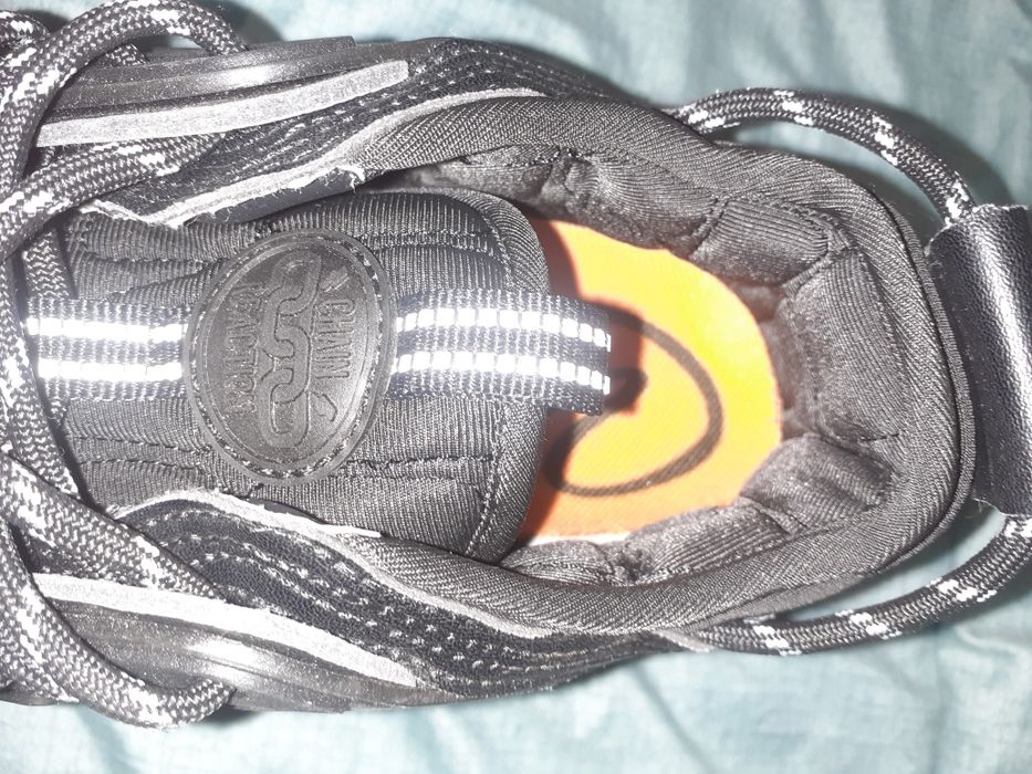 Versace chain reaction triple black