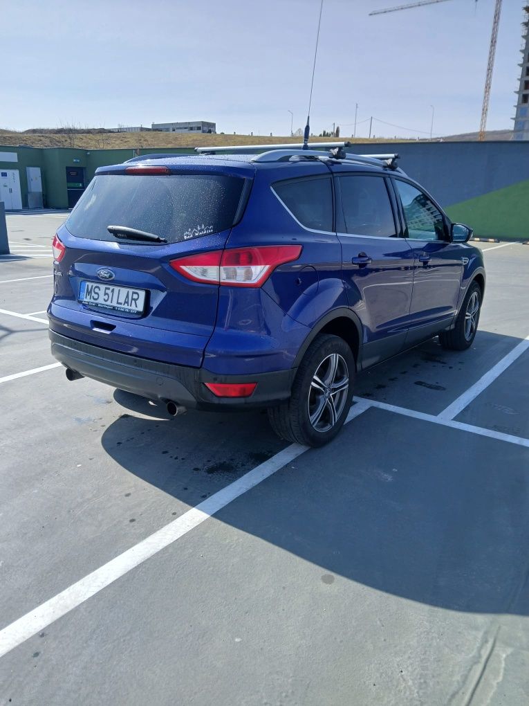 Vând Ford Kuga 2.0