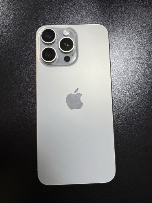 Продам Айфон 15 pro max 256 гб