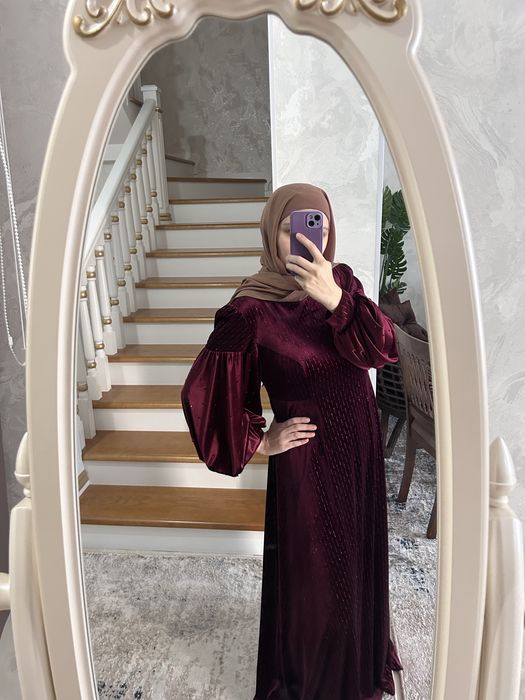 Платье из бархата