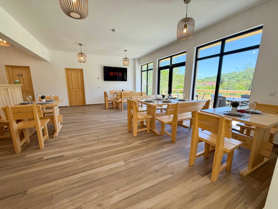 Vila Zamura – din malul Bălănesei până în vârful muntelui!