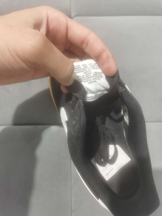 adidasi Nike Air