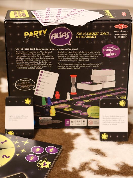 Joc de societate ALIAS Party, 15 ani+, 4-8 jucatori