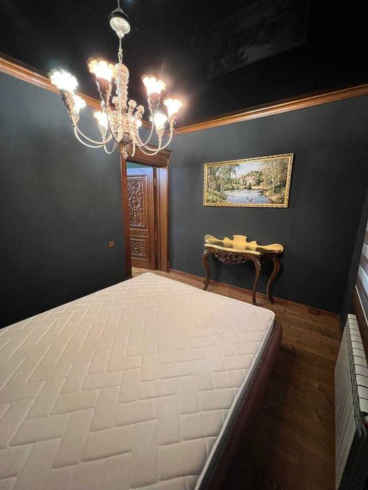 СРОЧНО 4-х ком квартира в Мирабадском районе ремонт Классика 985*