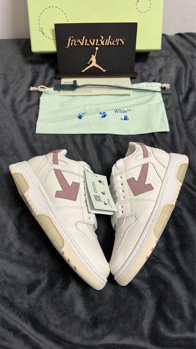 Off White Out of Office Low Rose (size 38)