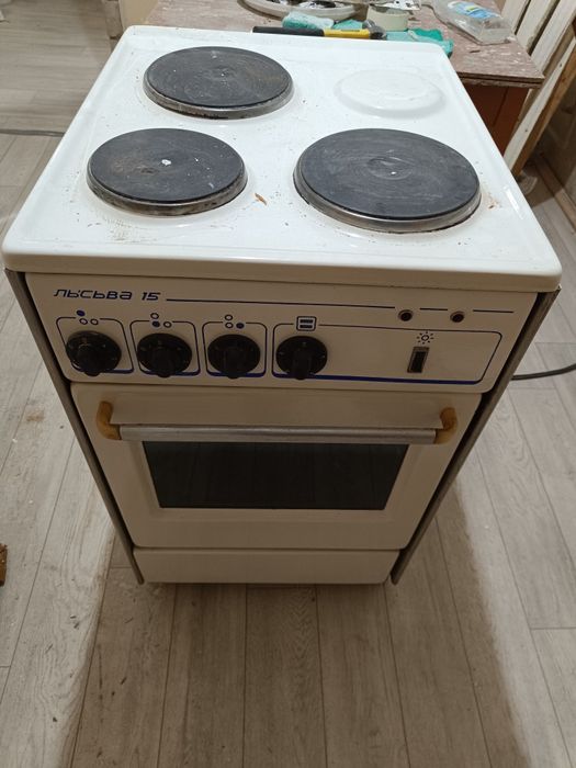 Электроплита (бесплатно, самовывоз)