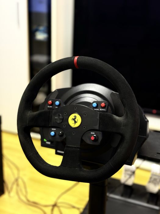 Volan Thrustmaster T300 Ferrari Alcantara Edition cu H shifter