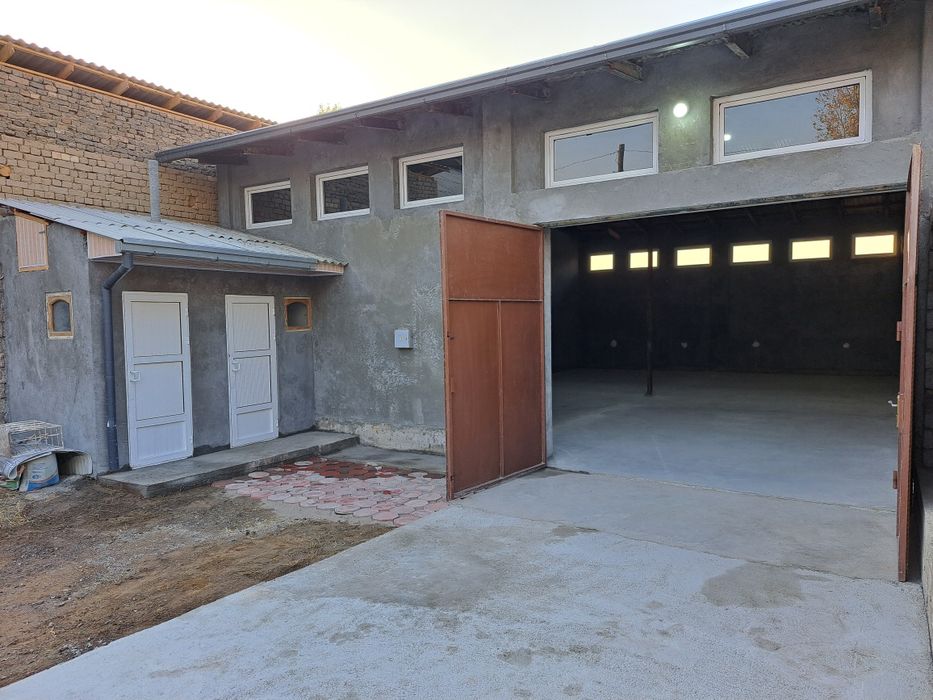 Сдаётся в аренду 3.2 соток для склада или малого бизнеса.
Рядом с FOOD