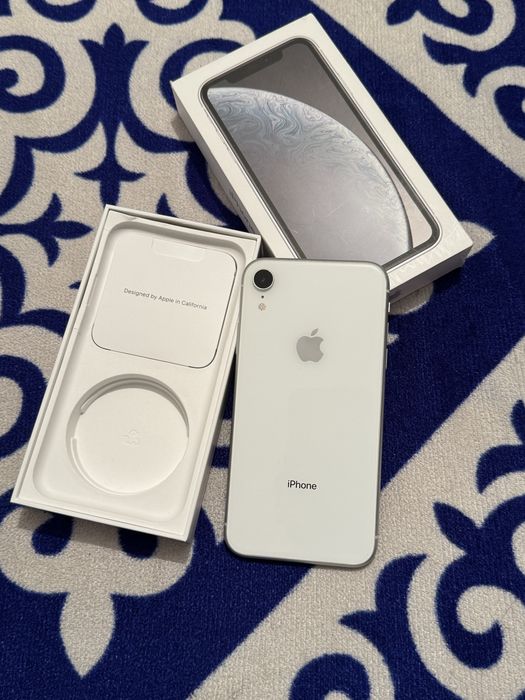 Продам срочно iPhone XR 128GB