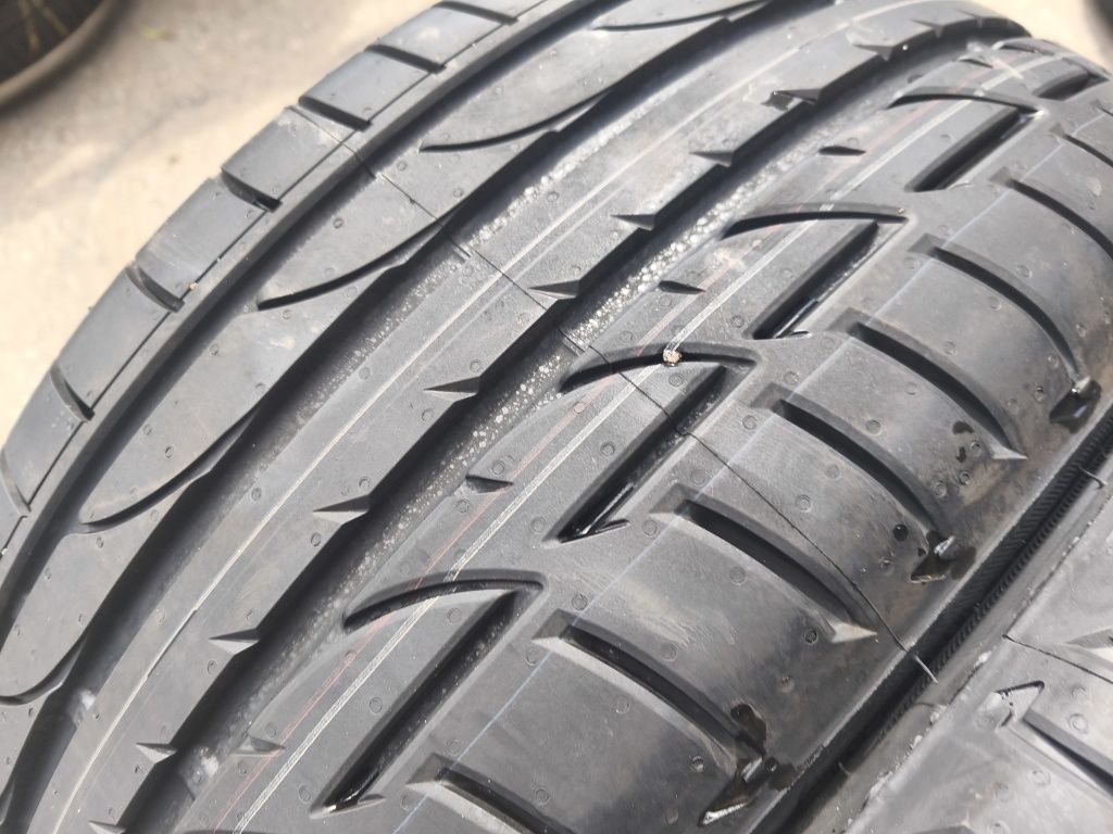 225/40/19" 4бр Bridgestone potenza s001,dot4721