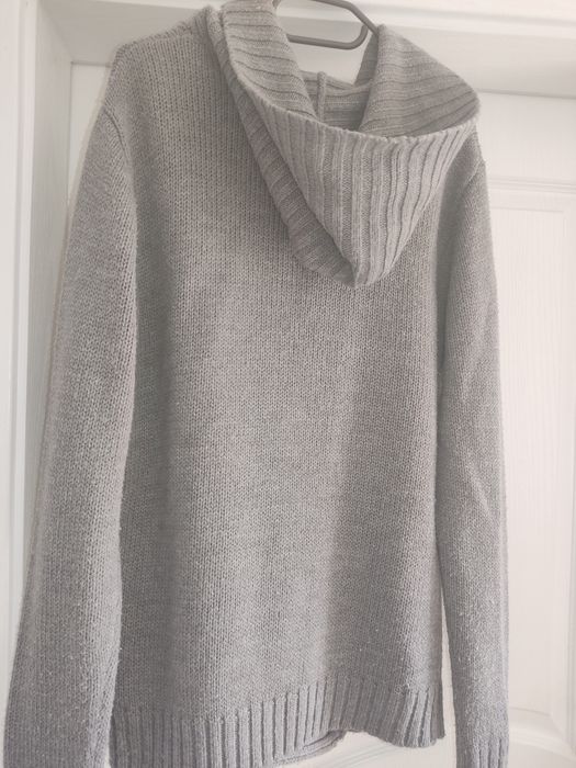 Жилетка в сиво М размер