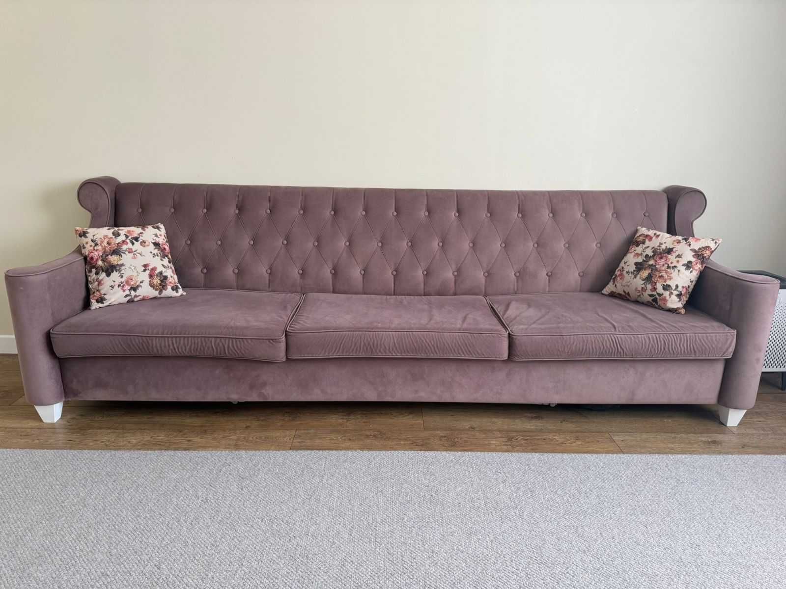 Продам диван, размер 3 метра. Был выполнен на заказ