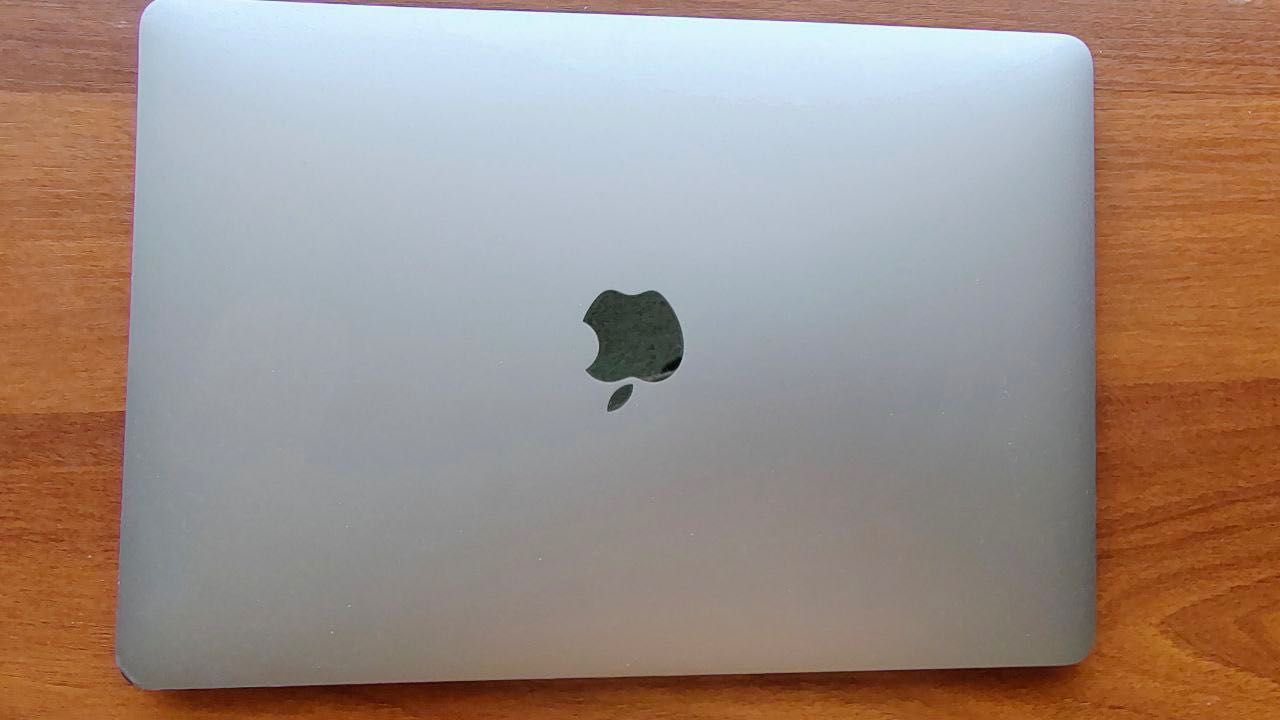 MacBook Pro 13" (2016)