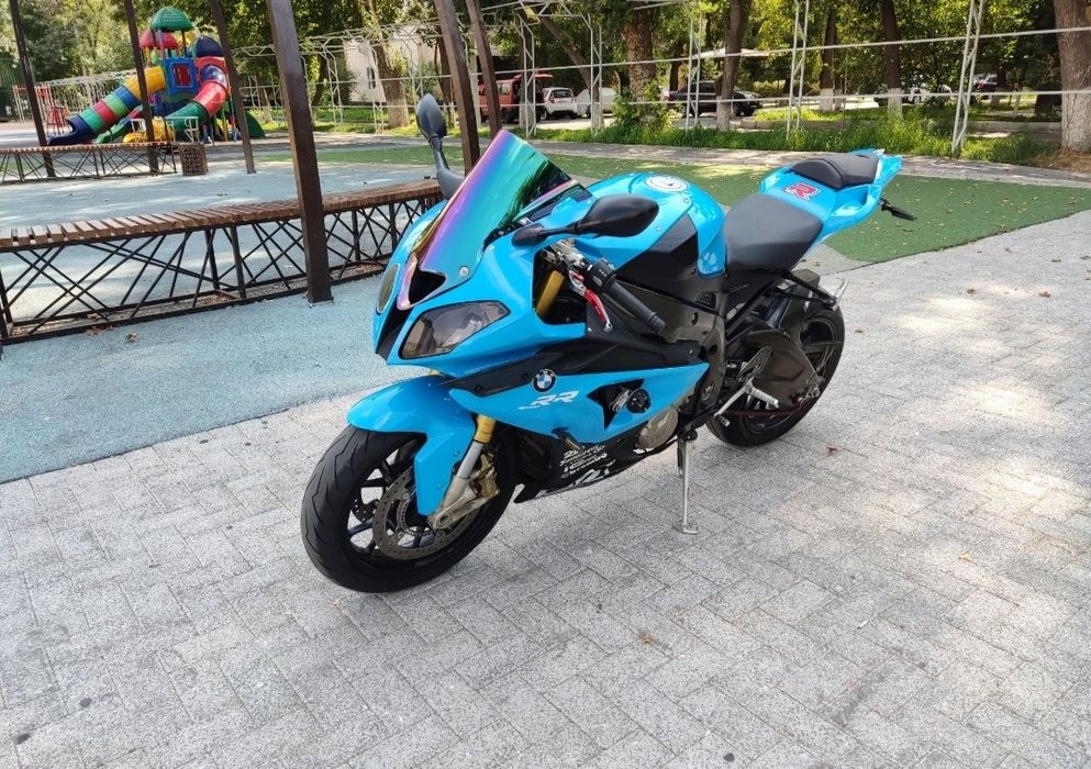 Продам мотоцикл BMW S1000RR