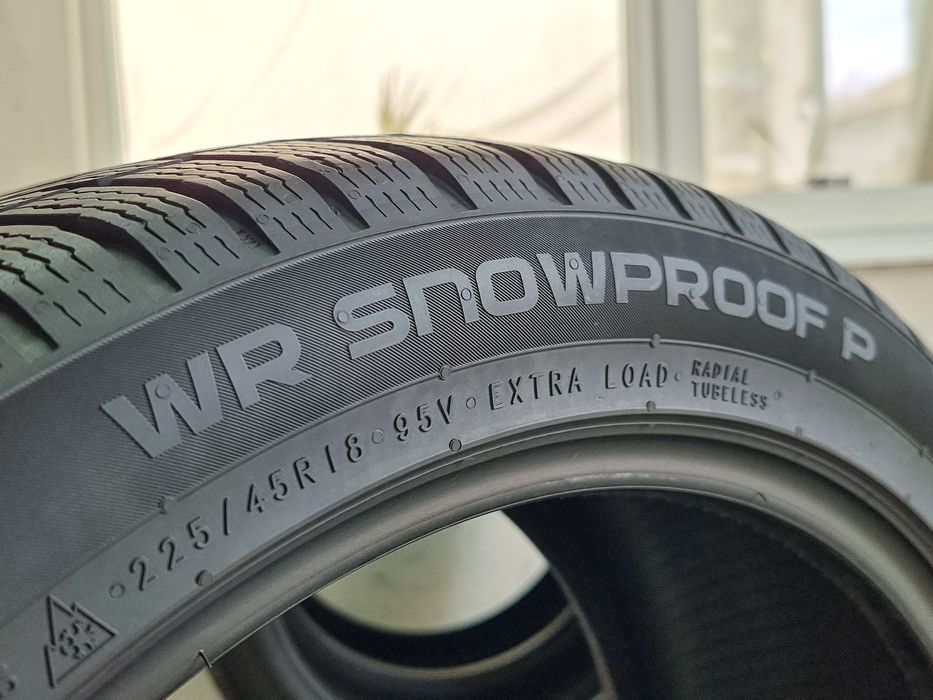 "Dot 22" 225/45/18 Nokian 4Броя: 600лв 7.5мм като Нови!