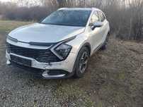 Kia Sportage V noul model 2022 1.6 turbo benzina manual 6 trepte avariat