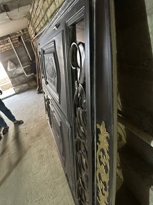 Темир эшик сотилади